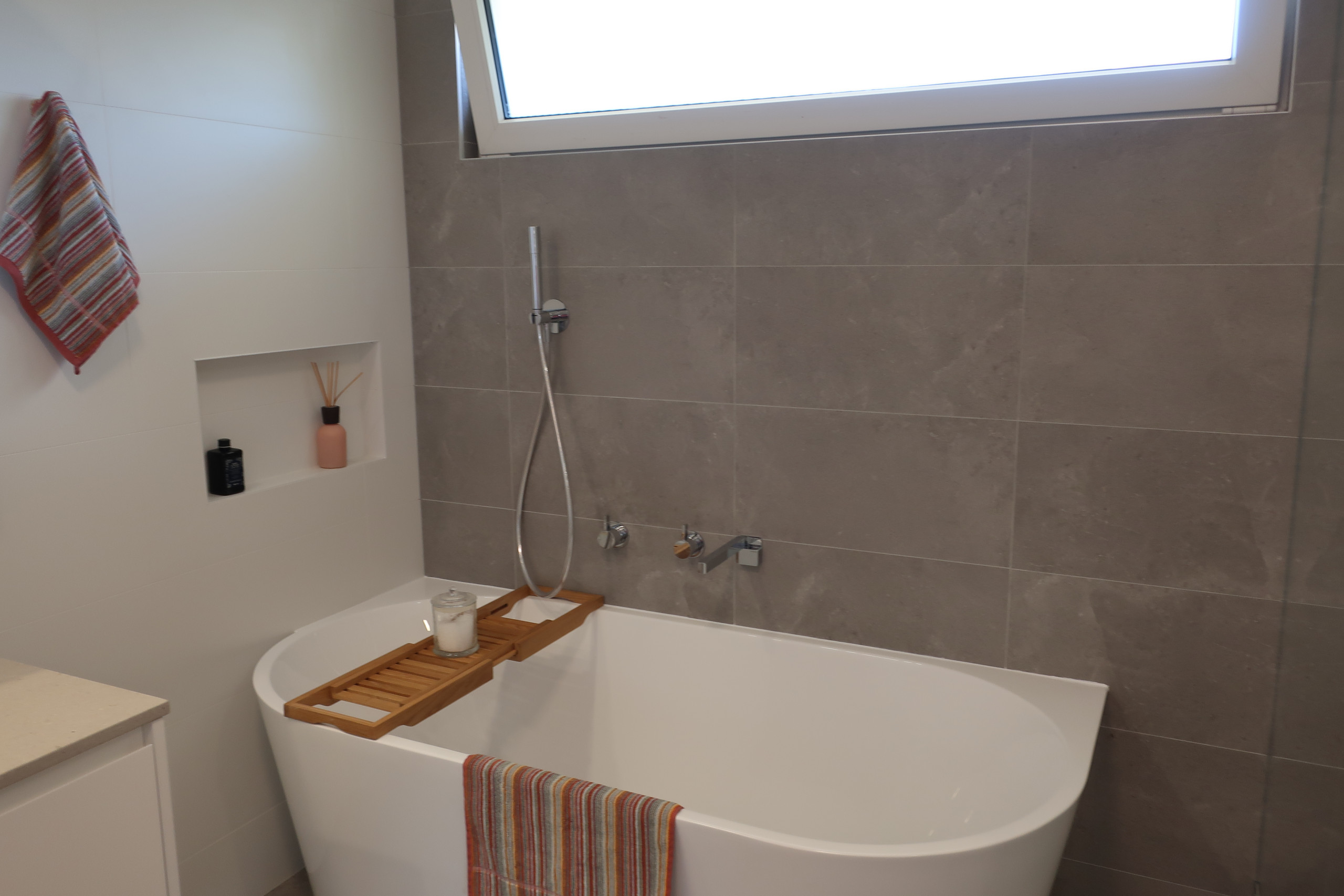 FIX OUR BROKEN BATHROOM PLEASE