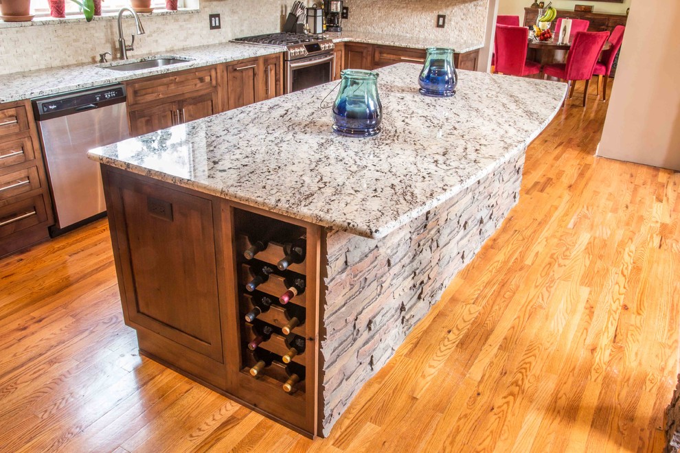 Kitchen - large rustic kitchen idea in Philadelphia