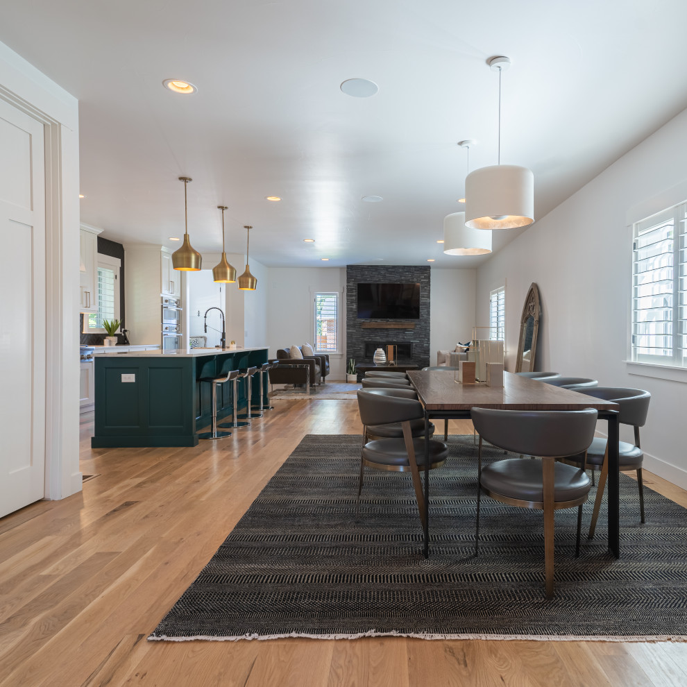 Contemporary Staging with Jewel Tones