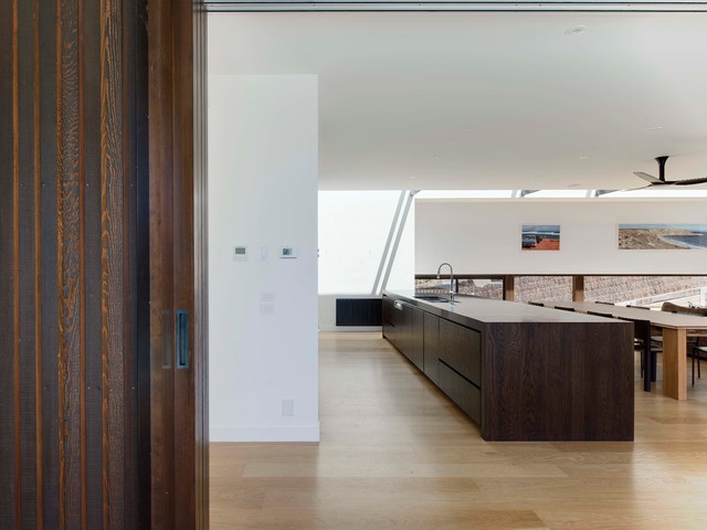 Mt Martha Beach House contemporary-kitchen
