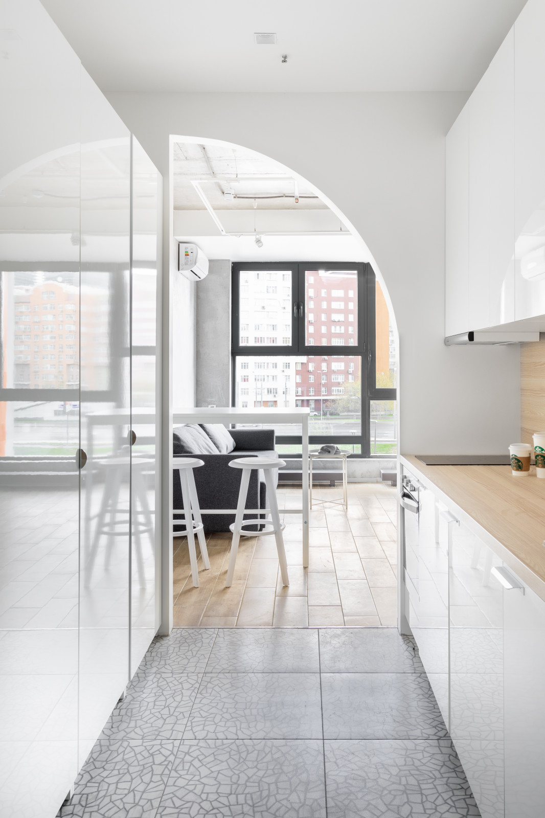 Квартира с полуаркой