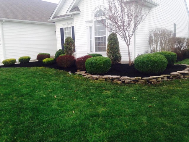 Gorski Landscaping contemporary-traedgaard