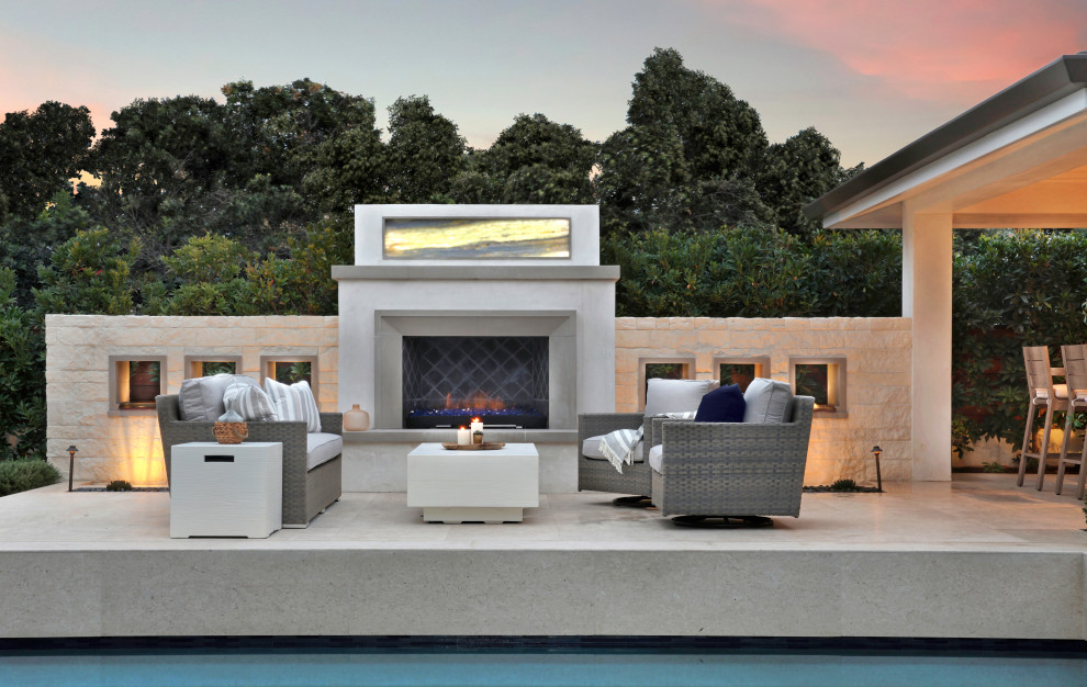 This is an example of a beach style patio in Orange County.