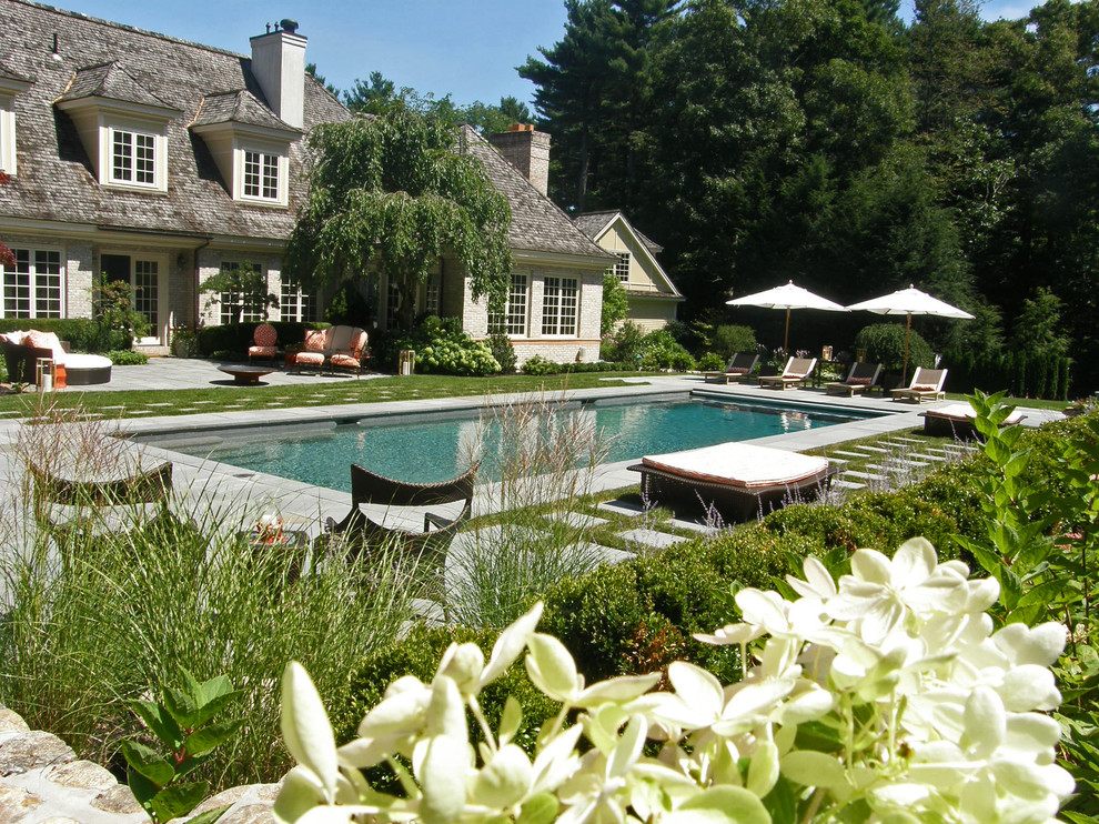 Example of a classic pool design in Boston