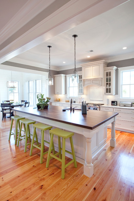 Interiors american-traditional-kitchen