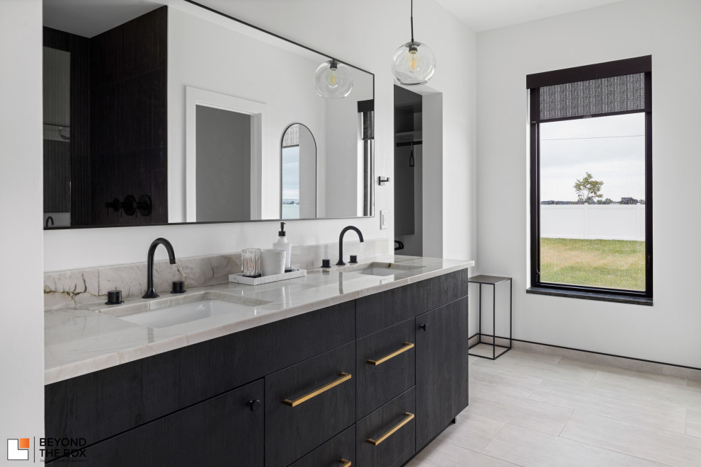 Bathroom - modern bathroom idea