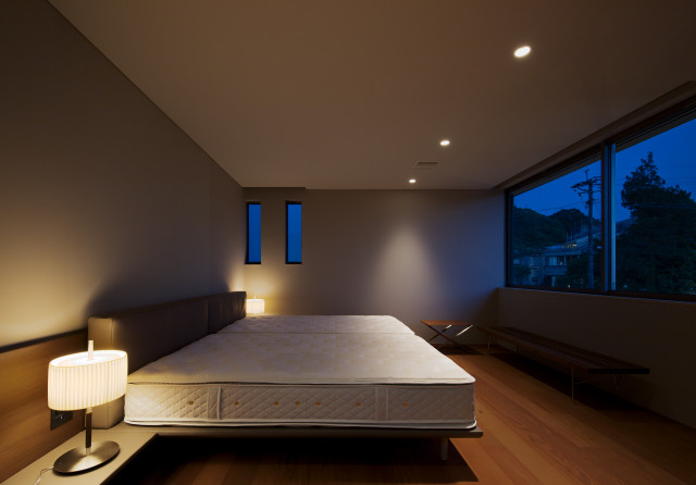 庭園の家 minimalistisch-schlafzimmer