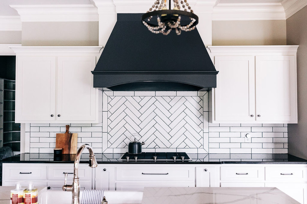 Kitchen - rustic kitchen idea