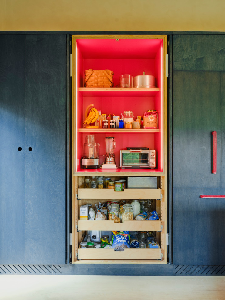 Home design - scandinavian home design idea in Boston