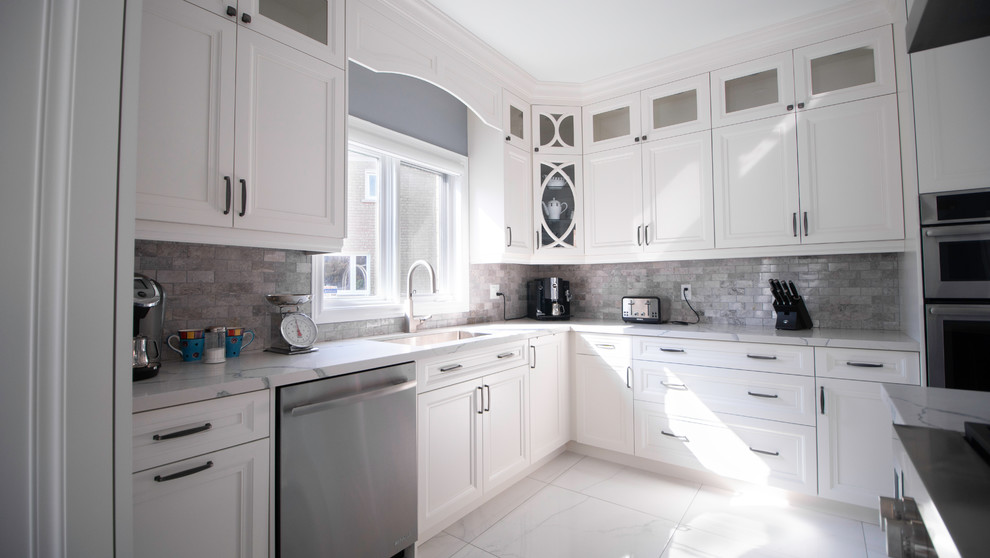 Inspiration for a transitional kitchen remodel in Toronto