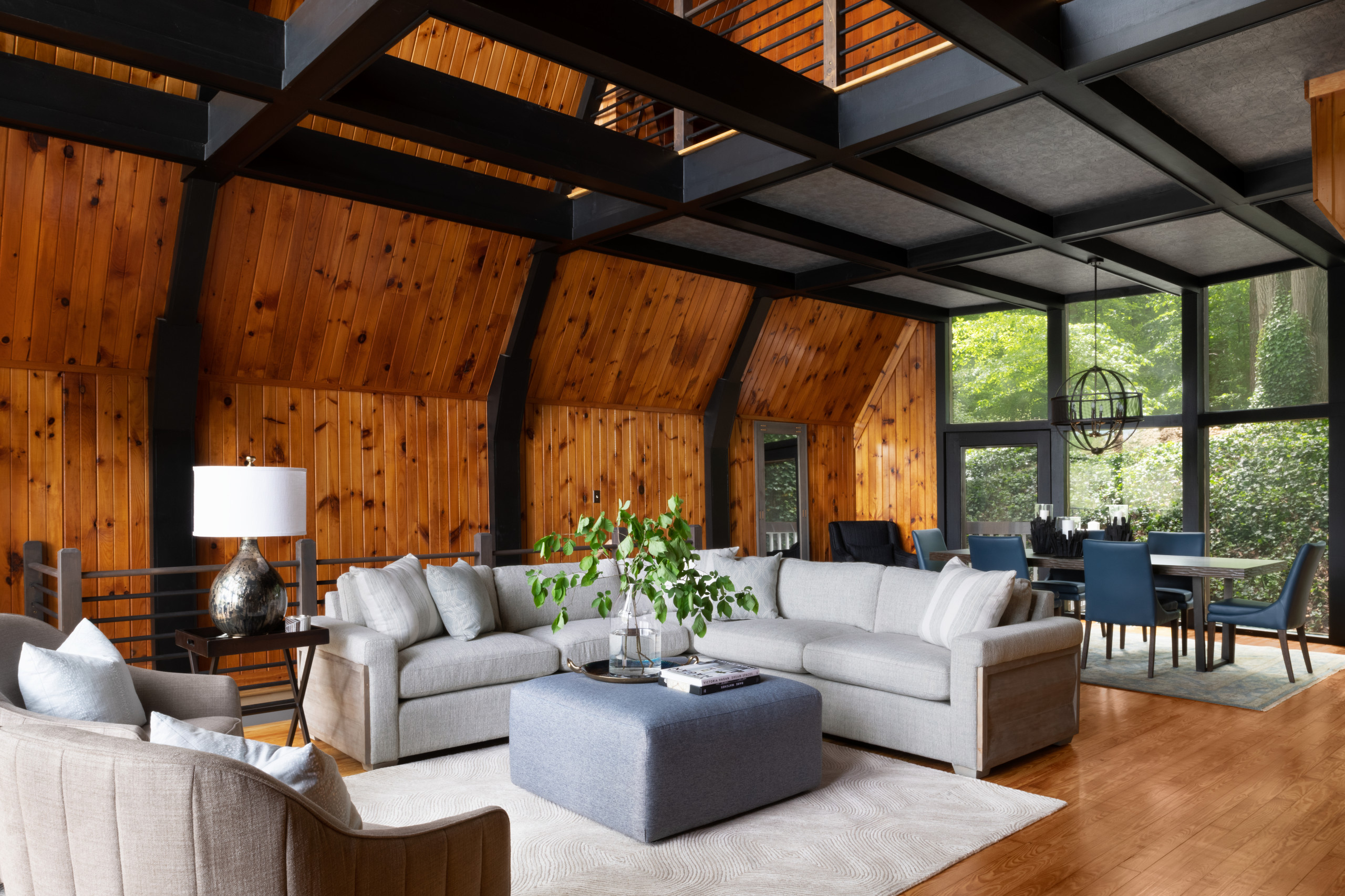 Mid-century modern Living room with vaulted and beamed ceiling