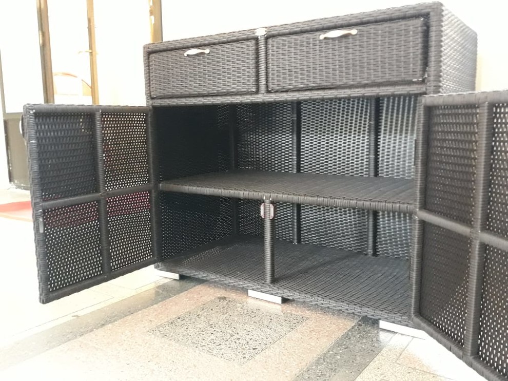 Комод из искусственного ротанга