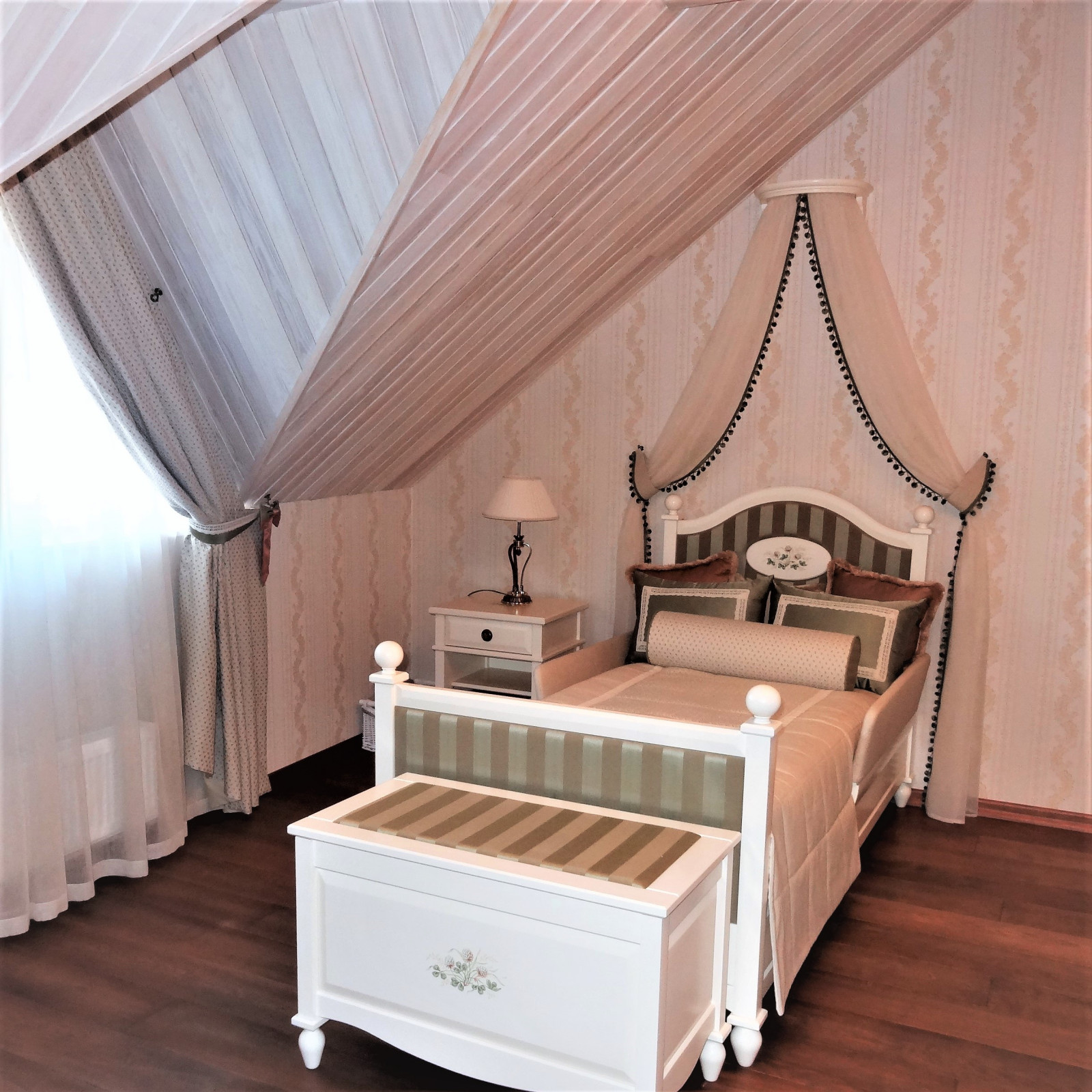 Детская в загородном доме