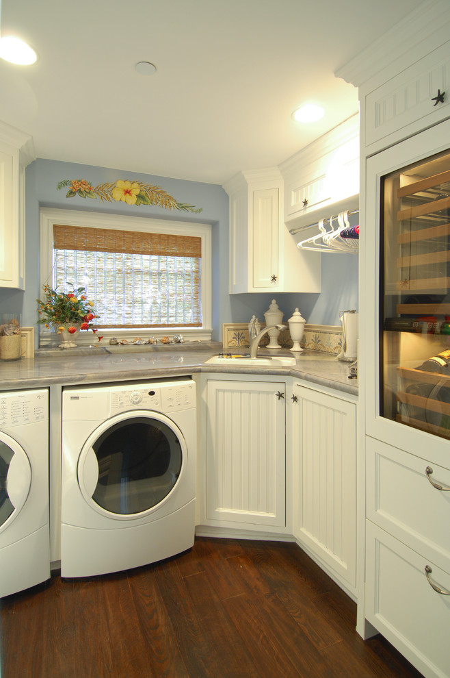 Inspiration for a beach style laundry room in Orange County.