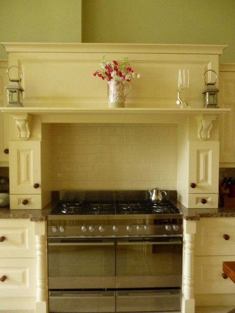 Mucross ,Killarney contemporary-koek