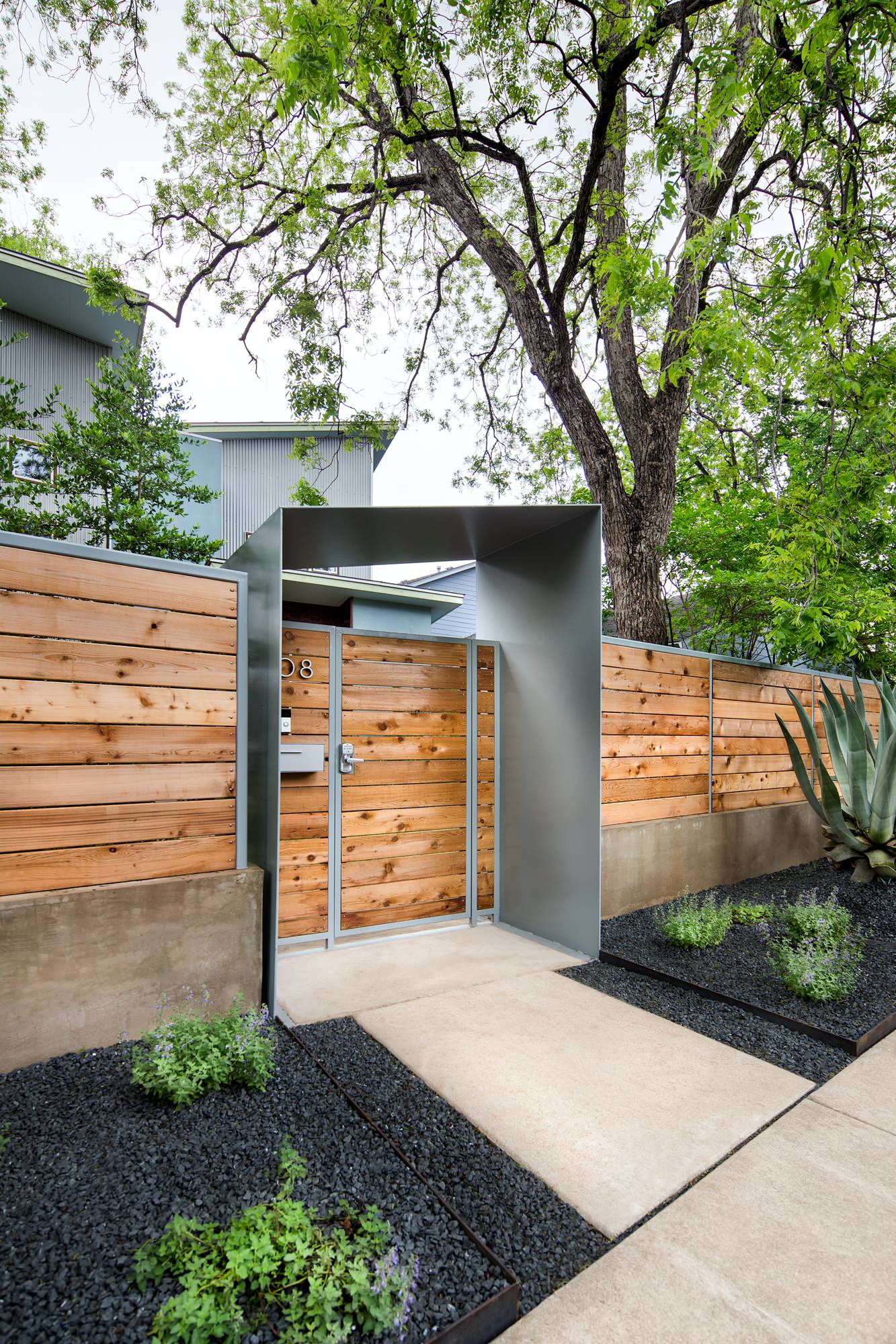 75 Concrete Paver Landscaping Ideas You'll Love - January, 2026 | Houzz, image size:1333x2000