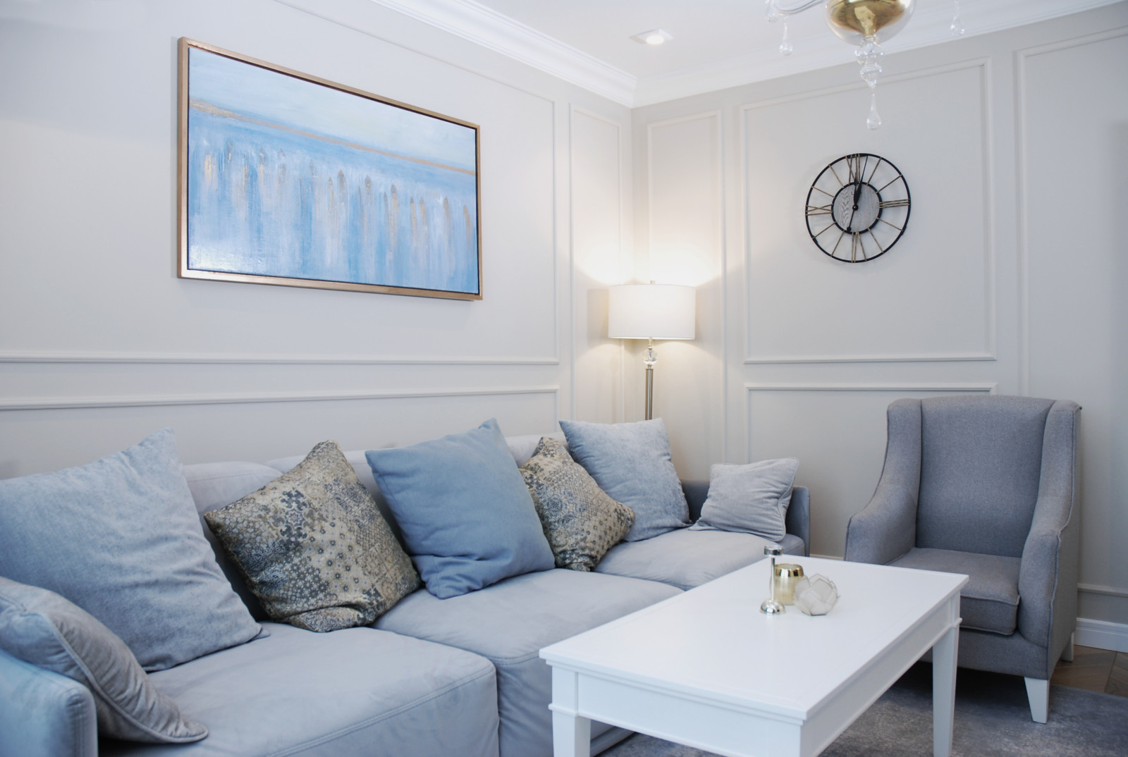 Проект 4-х комнатной квартиры в нежных тонах