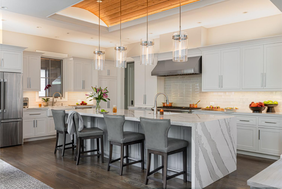 Kitchen - transitional kitchen idea