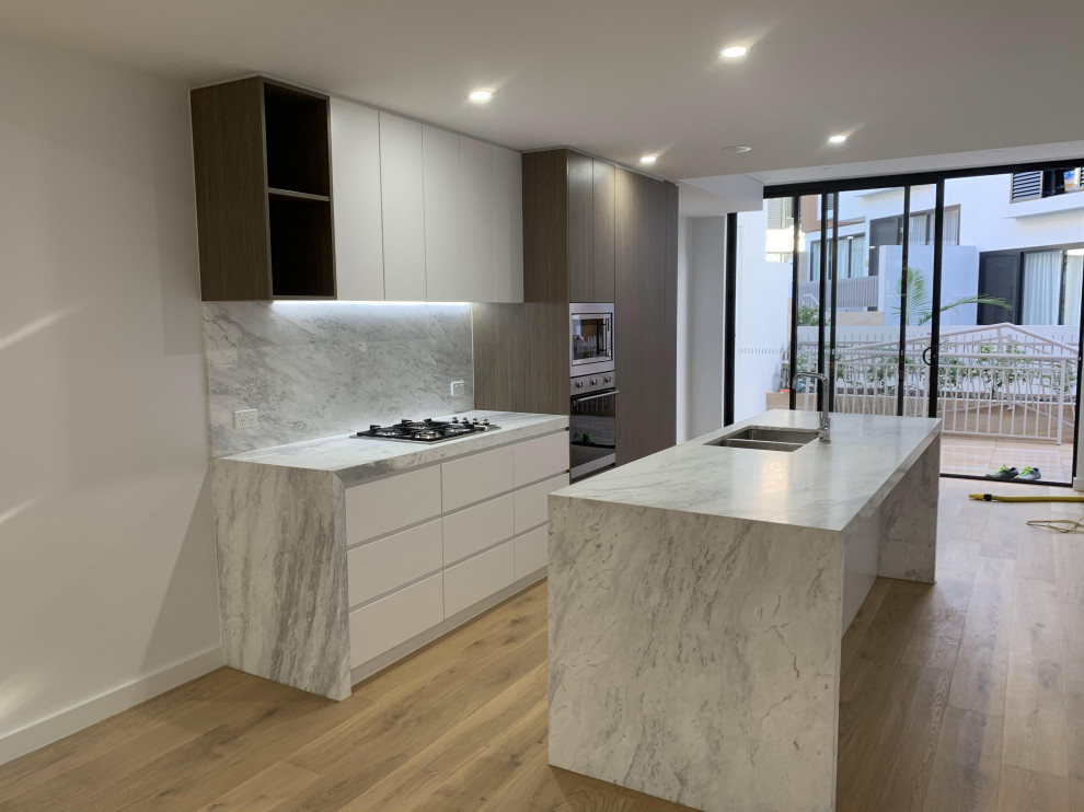 Contemporary kitchen in Sydney.