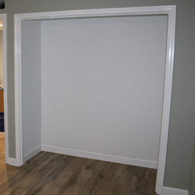 Custom BuiltIn ReachIn Closet Maximize with Customizable Storage