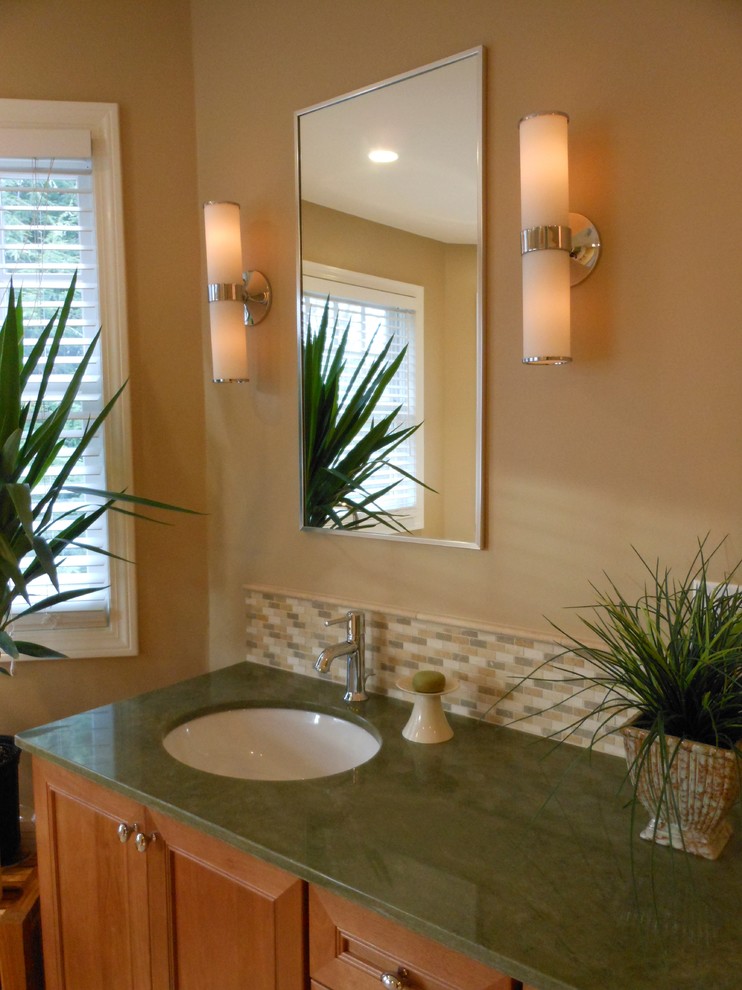 Large transitional master bathroom photo in Boston