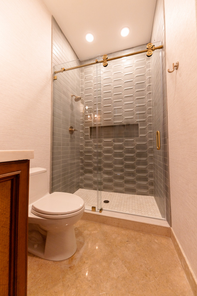 Inspiration for a transitional home design remodel in Miami