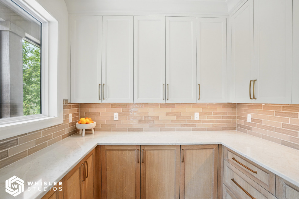 Transitional kitchen photo in Cedar Rapids