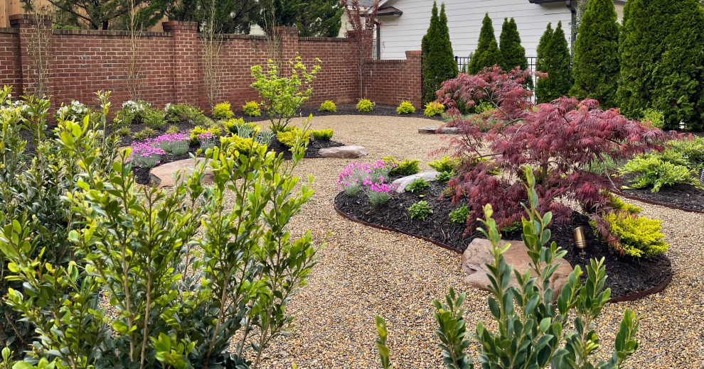 This is an example of a contemporary gravel landscaping in Charlotte.