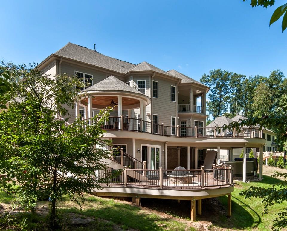 Curvilinear Deck and Outdoor Living