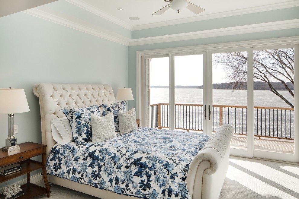 Inspiration for a beach style bedroom in Minneapolis.