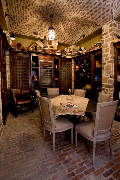 This is an example of a traditional wine cellar in Dallas.