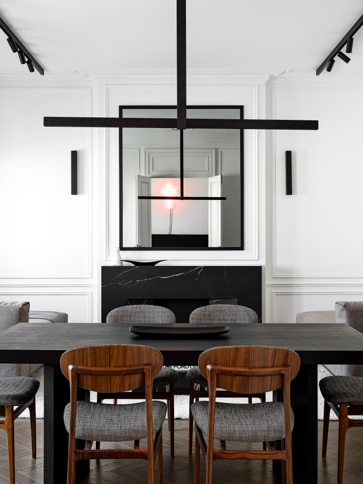 Скрытый телевизор над камином