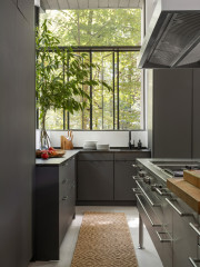 Wash Dishes, Sweep Floors: Housework as Meditation