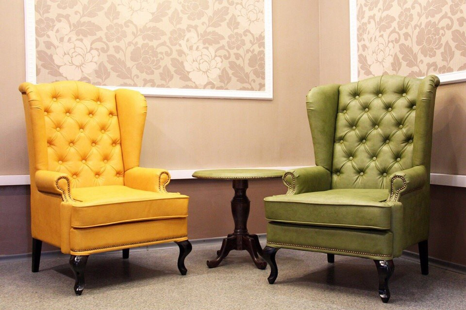 Кресла и декоративные стулья