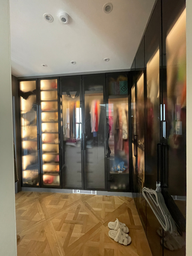 Desiree  Italian Style Bronze Glass Doors Walk In Cabinet