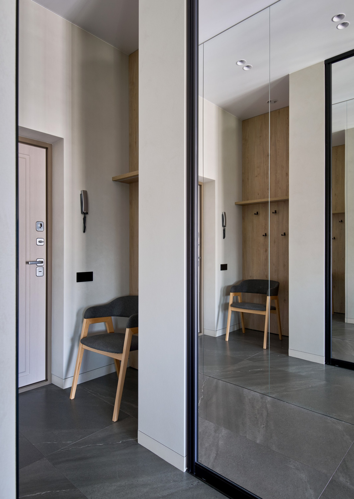 Светлая двухкомнатная квартира 60 кв.м. с панорамными окнами