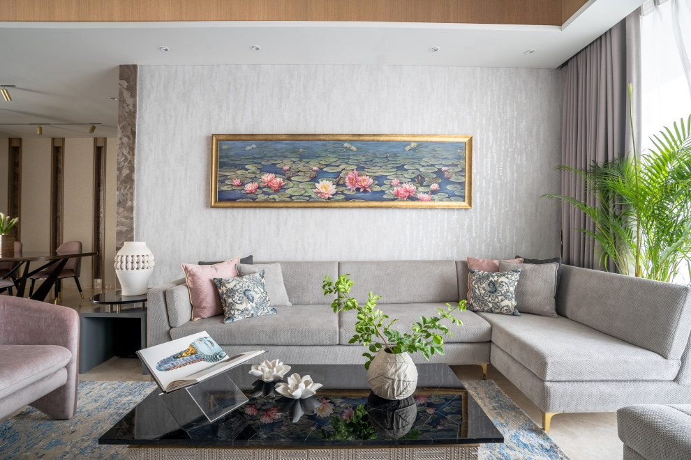 Contemporary living room in Mumbai.