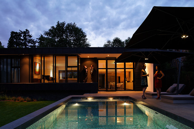 Maison C contemporaneo-piscina