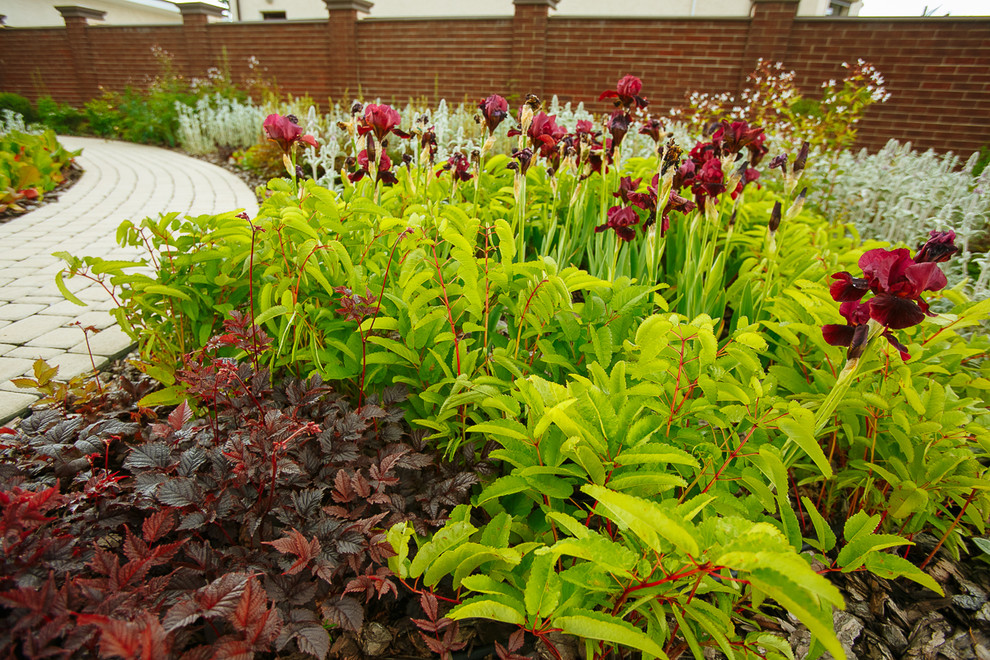 Сад "Витражи". Серебряная медаль конкурса "Ландшафтная осень-2016"