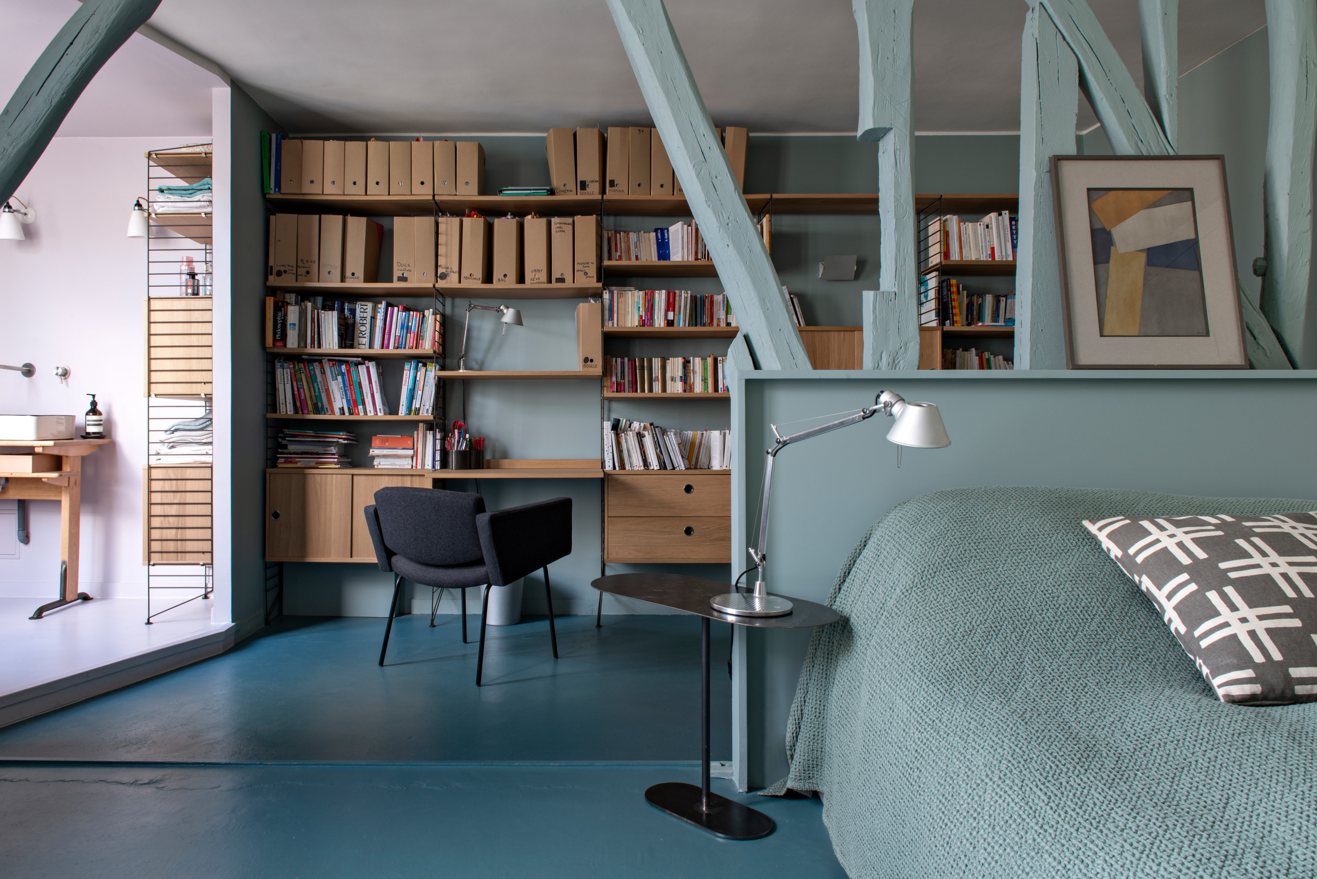 Bureau bibliothèque .