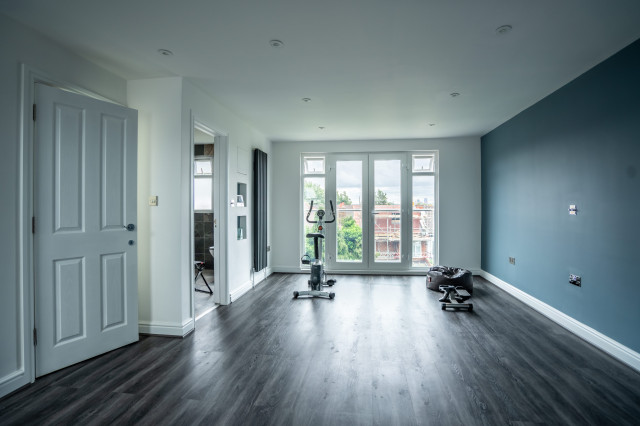 Guildersfield Road modern-fitnessraum