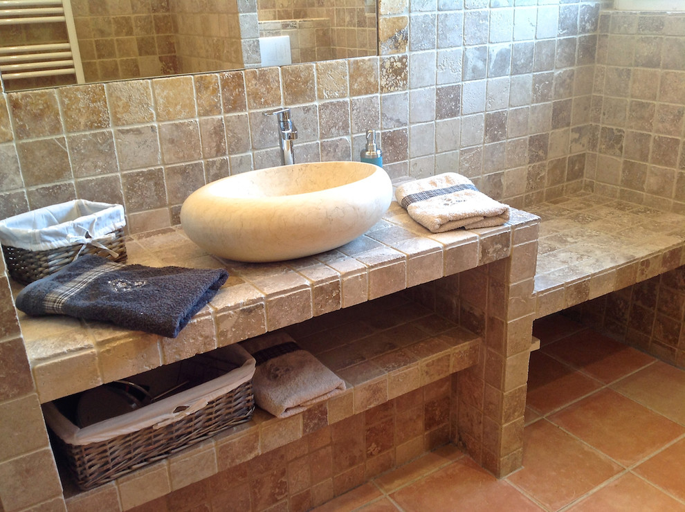 Inspiration for a mid-sized contemporary master bathroom in Other with a vessel sink.