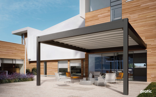 Nomo courtyard