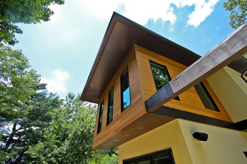 Cedar Siding & Stucco Veneer