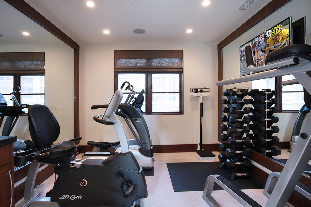 Design ideas for a contemporary home gym in Orange County.