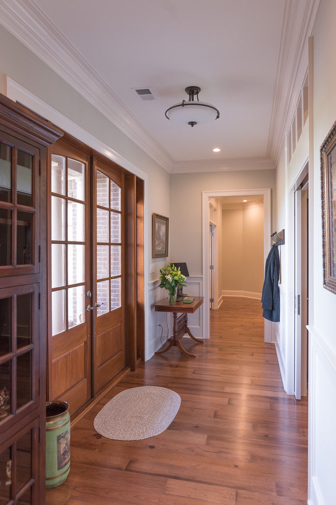 Home design - large transitional home design idea