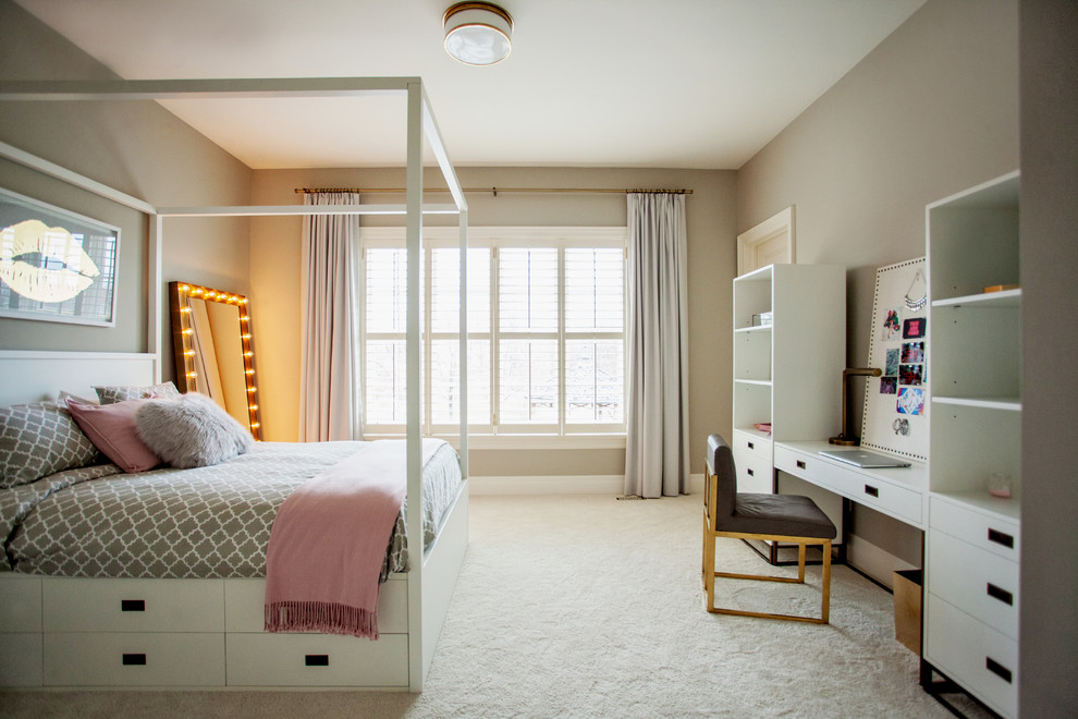 Photo of a transitional kids' room in Toronto with beige walls and carpet.