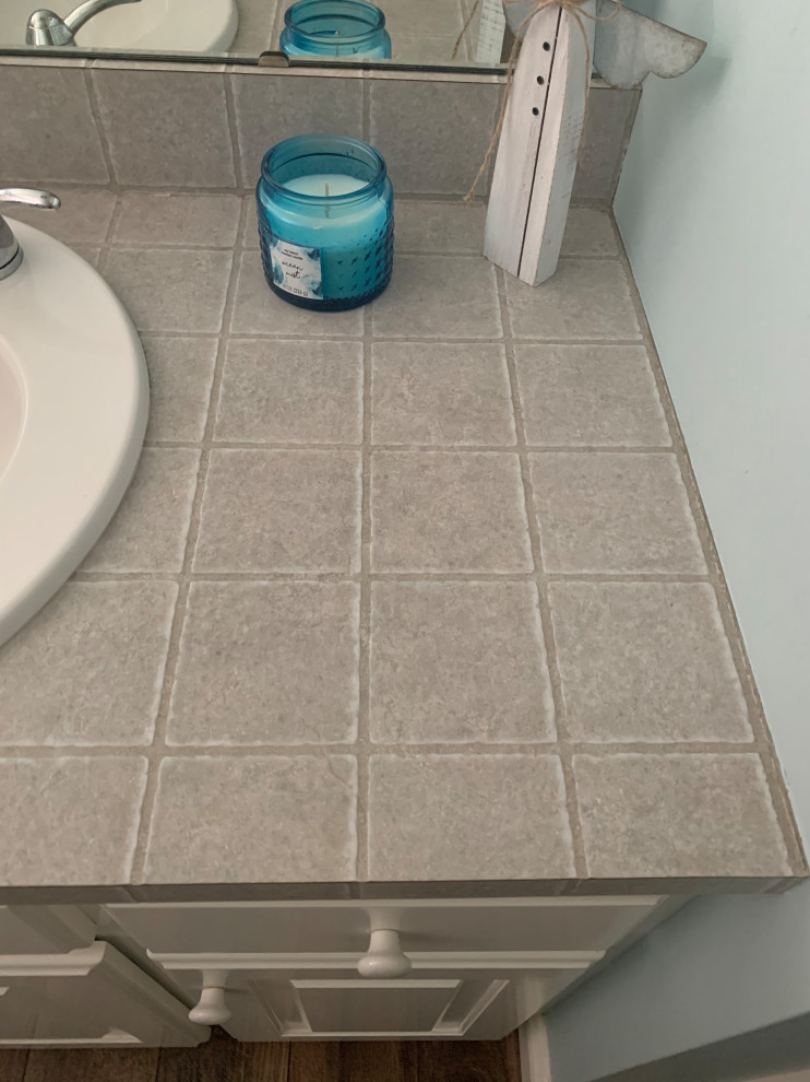 How do I fix these heinous vanity countertops?? Please help! | Houzz Forum