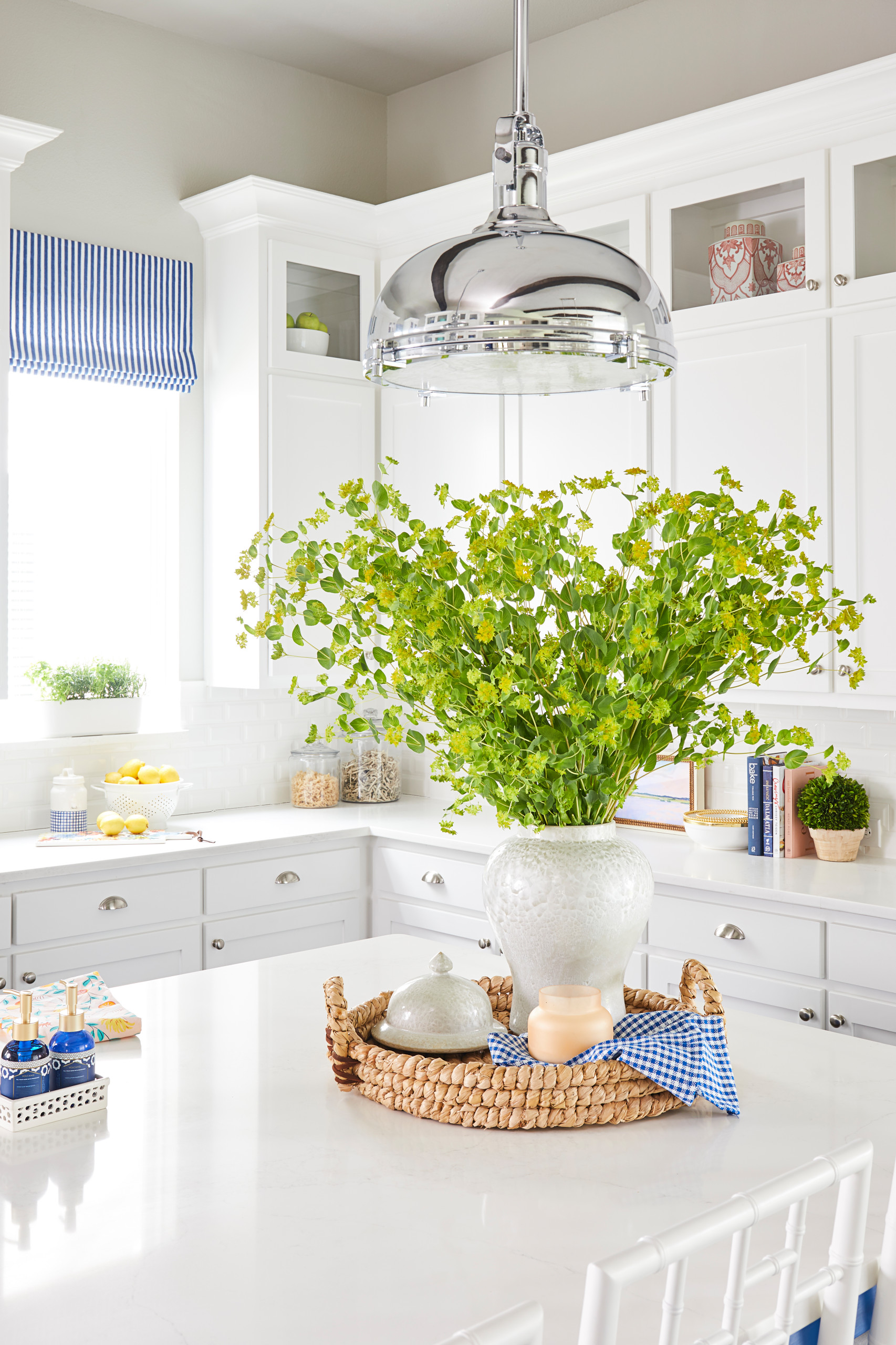 Home design - traditional home design idea in Dallas