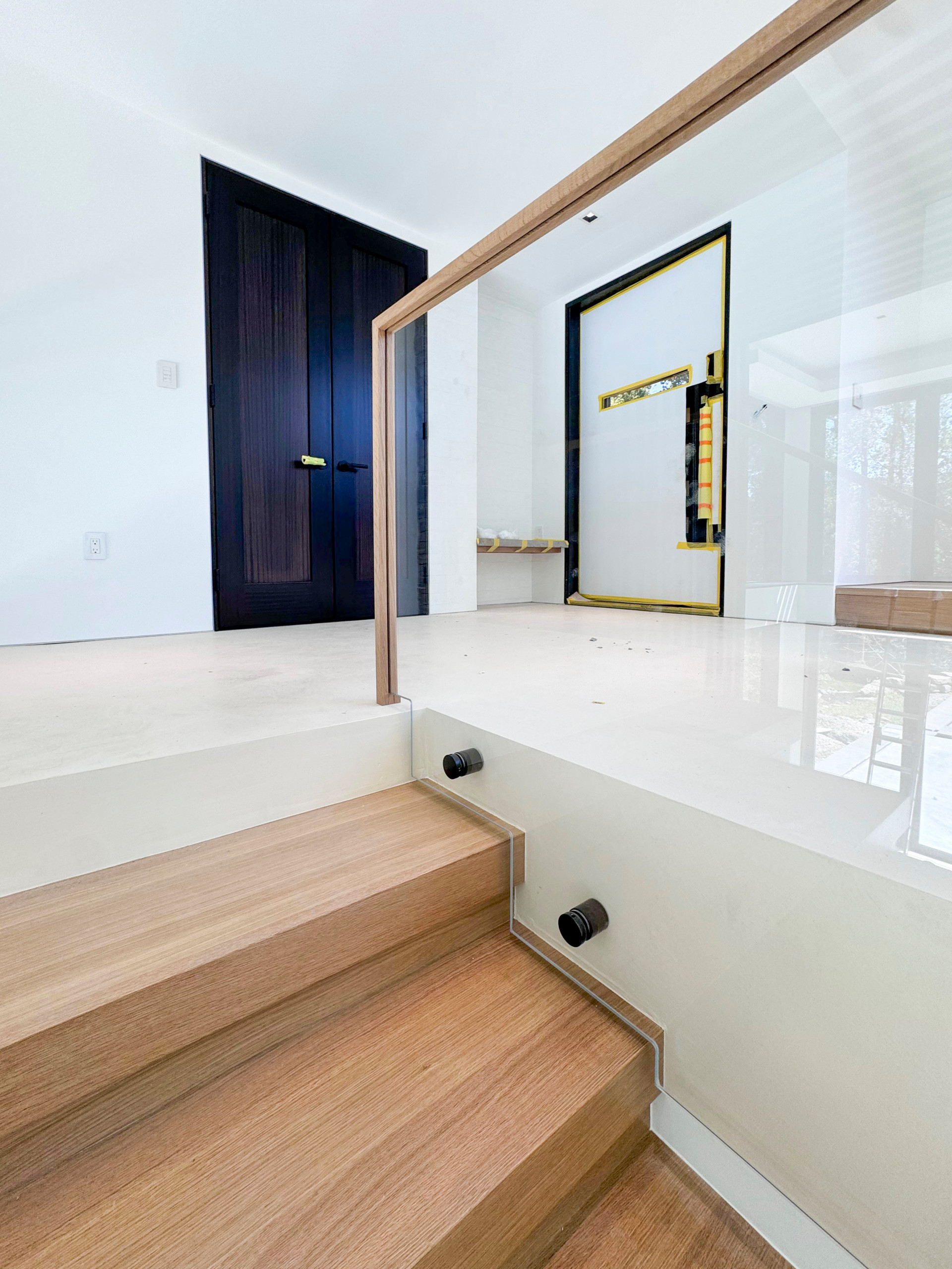 126_Visually Open and Light Contemporary Staircase, Mclean, VA 22102
